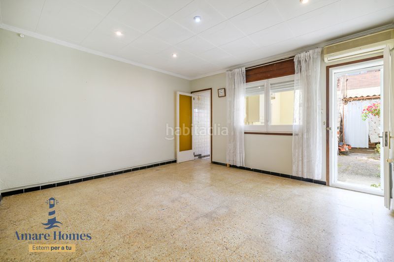 Foto 8b0ccad2-5f65-4030-a0b9-279b8049de2c. Casa a Passeig Maragall Gavà