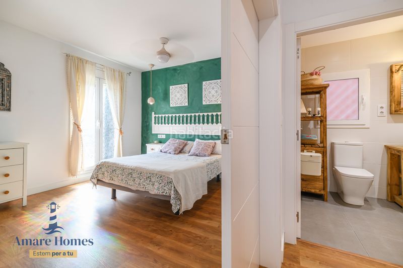 Foto 1c1ea2c1-4ca9-49af-a15b-e4caa97f0b84. Casa adossada a Passeig Maragall Gavà