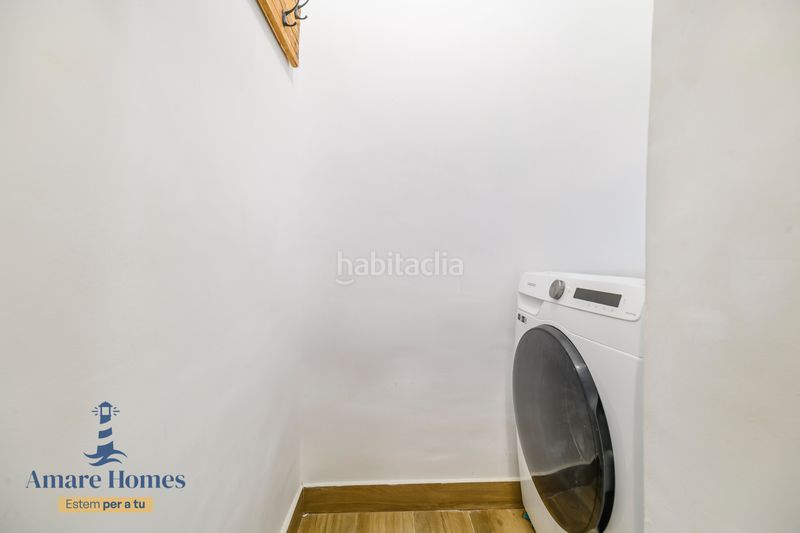 Foto 5e5707af-bad9-4eba-b910-decc749f0e20. Casa adossada a Passeig Maragall Gavà