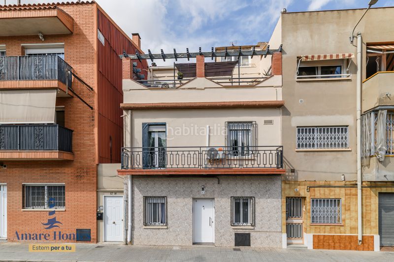 Foto 64ff6754-f98e-449a-b662-85675b0885b1. Casa adossada a Passeig Maragall Gavà