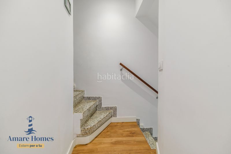 Foto 78dea46b-6256-46d5-b03f-d2d6edc80152. Casa adossada a Passeig Maragall Gavà