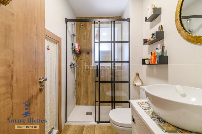 Foto ca9f0423-61e5-4070-9fcc-1bbef79dfe03. Casa adossada a Passeig Maragall Gavà