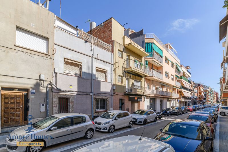 Foto 0c2f28a2-8c28-44c2-bb83-d829f5928429. Casa adossada amb calefacció a Diagonal-Colomeres Gavà
