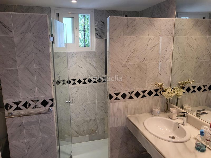 Foto f39f314d-5a86-489d-b9a0-c46d762658ff. Xalet amb aparcament piscina a Aloha Marbella