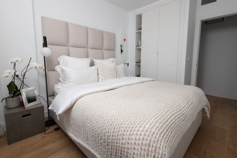 Foto 337a8e1c-f845-46d4-925c-7cd23b80ea4a. Casa aparellada amb aparcament piscina a Calahonda Mijas