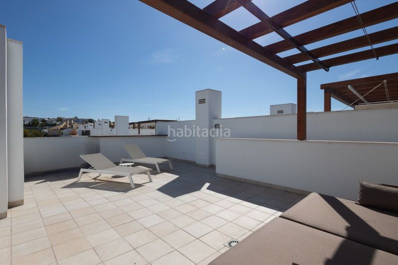 Foto 9428f499-995d-4a8e-87eb-250a3f5becfe. Casa aparellada amb aparcament piscina a Calahonda Mijas