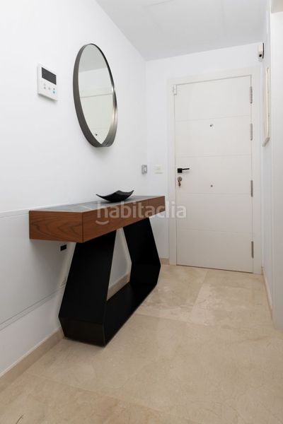 Foto d77e4fb2-2e52-4165-8394-347969a77fb9. Casa aparellada amb aparcament piscina a Calahonda Mijas