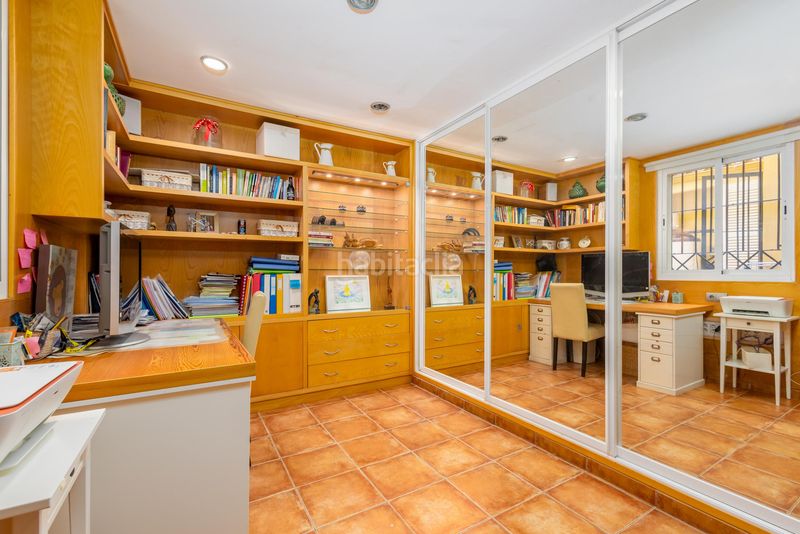 Foto 123529d6-1d30-4b58-aef4-872514d76c9a. Casa aparellada amb aparcament piscina a Nueva Torrequebrada Benalmádena