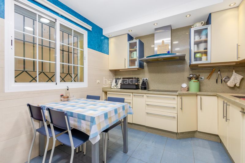 Foto 5bf8883a-4a9d-44c5-9706-c9da30fd120d. Casa aparellada amb calefacció aparcament piscina a Benalmádena