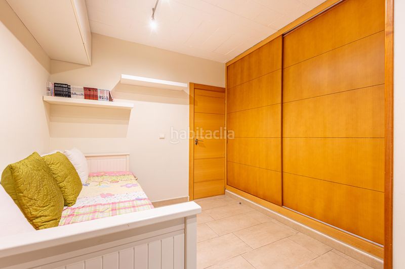 Foto 73b499f9-b14b-4fa7-887e-9a34d07ff069. Casa aparellada amb aparcament piscina a Nueva Torrequebrada Benalmádena