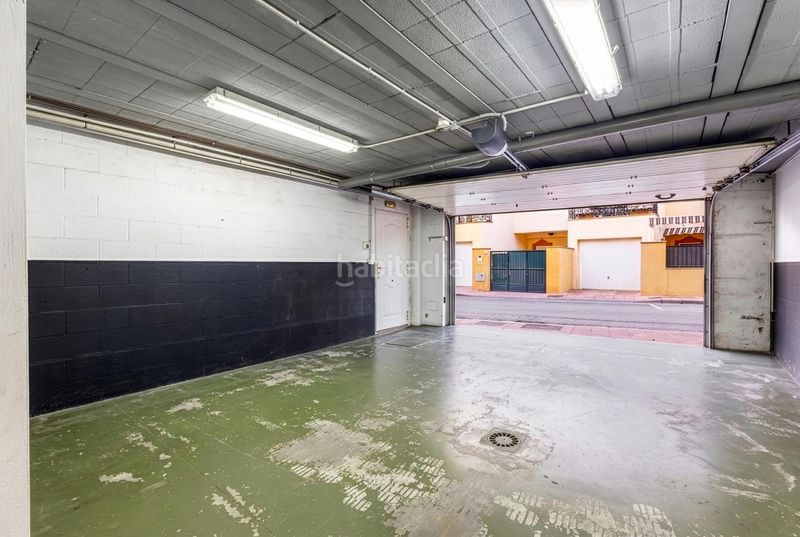 Foto 9856af54-07be-42b4-ad7c-f96378d06420. Casa aparellada amb aparcament piscina a Nueva Torrequebrada Benalmádena