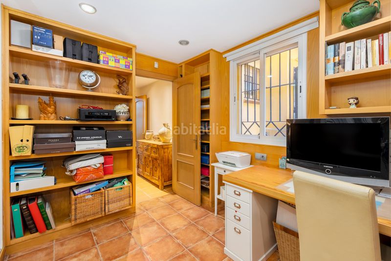 Foto d7fbada6-6be1-43ad-8ce6-68a33dd59d81. Casa aparellada amb aparcament piscina a Nueva Torrequebrada Benalmádena