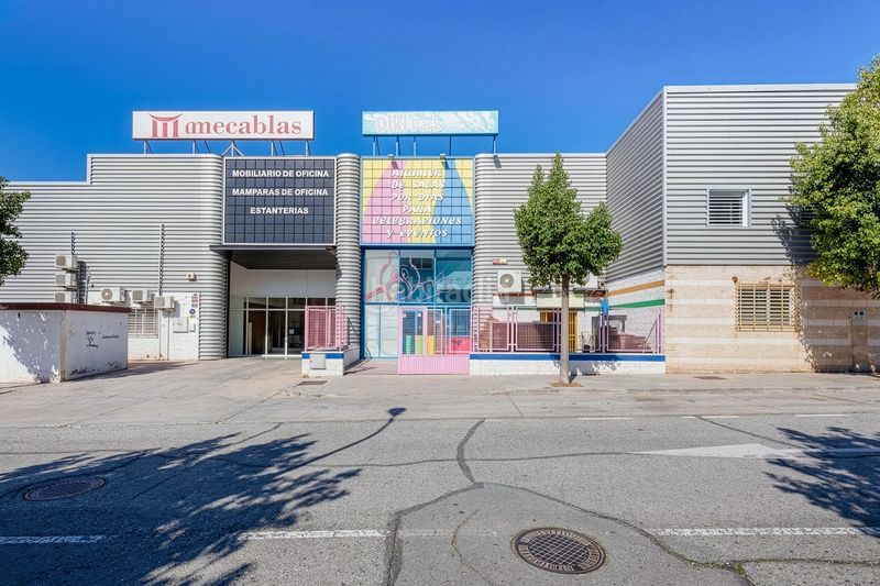 Foto 1d08f9a0-7f19-4b00-80a5-983d7d475e28. Nau industrial a Distrito Zeta - Recinto Ferial Cortijo de Torres Málaga