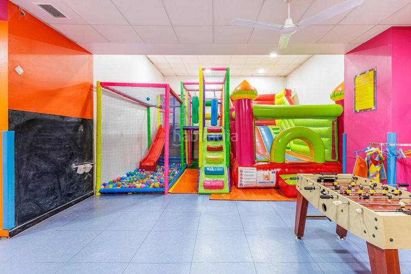 Foto 68a2327b-e8fc-47cb-87e6-9de99b31e3db. Nau industrial a Distrito Zeta - Recinto Ferial Cortijo de Torres Málaga