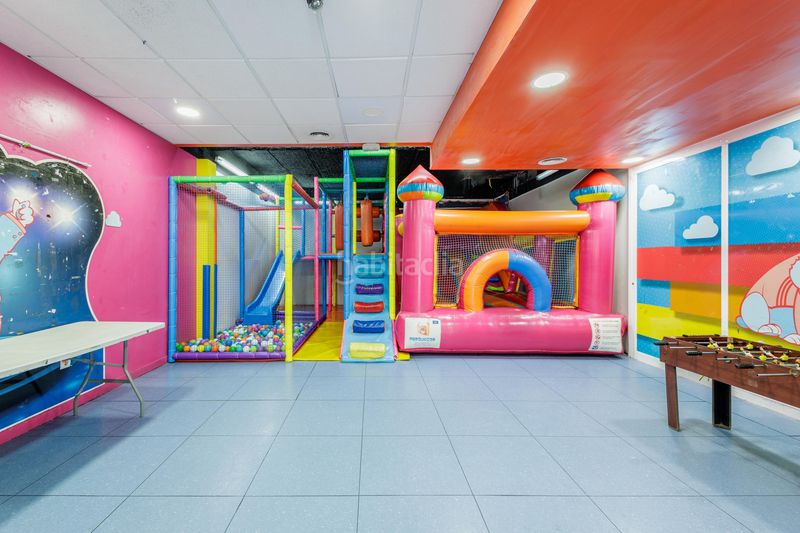 Foto ba32f816-8bbd-48de-ab55-96c79b7db767. Nau industrial a Distrito Zeta - Recinto Ferial Cortijo de Torres Málaga