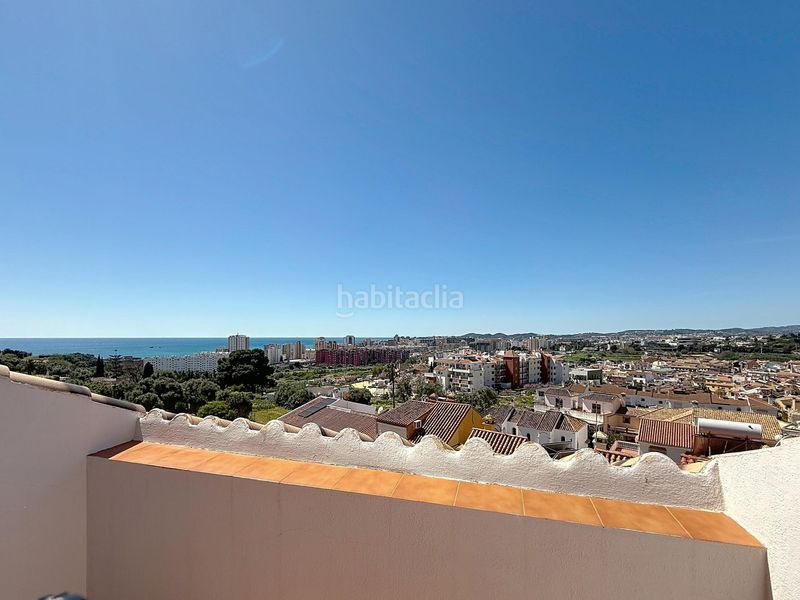 Foto 54621856-d278-45f5-9ba6-8937615ad6ce. Casa adossada amb calefacció aparcament a Los Pacos Fuengirola