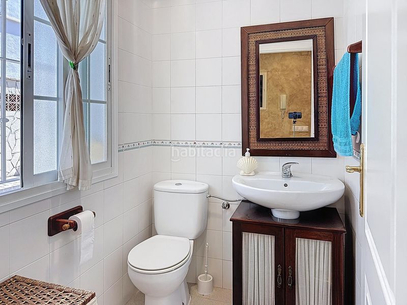 Foto e1e31d15-3d4d-4b40-9c03-58b1fe5d8e71. Casa adossada amb calefacció aparcament a Los Pacos Fuengirola