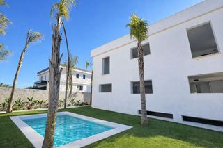 Casa bifamiliare  4p calle fandango. Chalet pareado moderno con piscina privada y semisótano en alhau