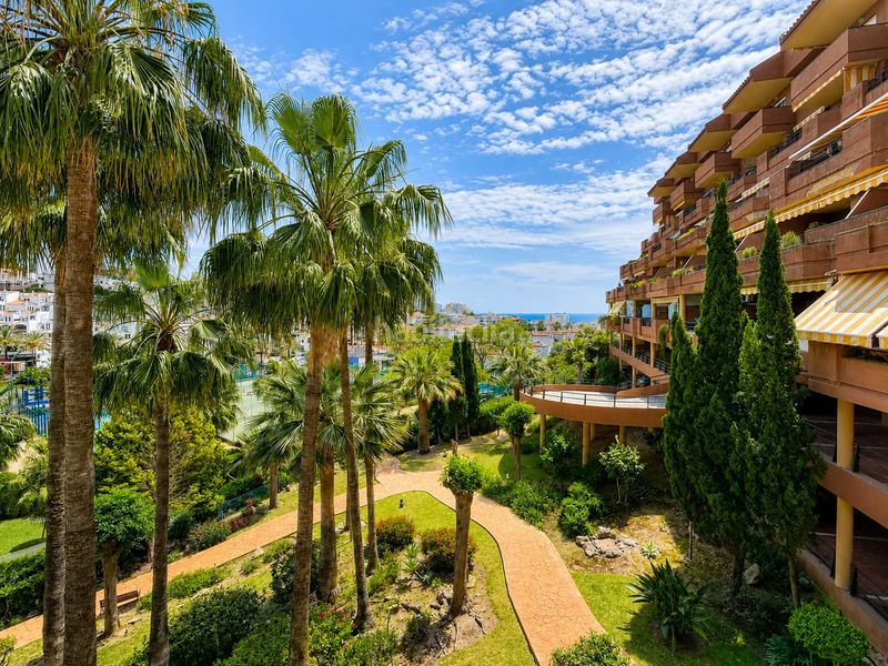 Foto 02b22b51-aa5b-4dbb-b304-1f0e10704ae6. Apartament amb aparcament piscina a Cortijo Torrequebrada Benalmádena