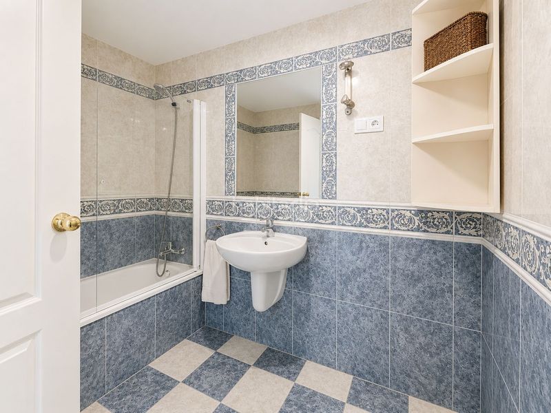Foto 362856ec-bc24-4fd5-a087-e0d3ff066934. Apartament amb aparcament piscina a Cortijo Torrequebrada Benalmádena