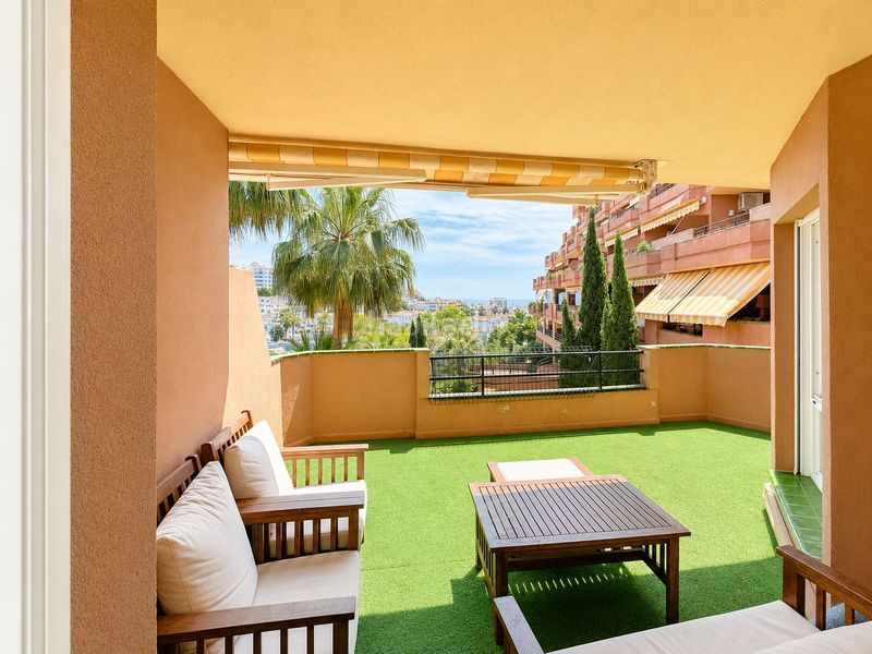 Foto 5e4ed418-50cd-45a1-b159-a2823bbc0e7e. Apartament amb aparcament piscina a Cortijo Torrequebrada Benalmádena