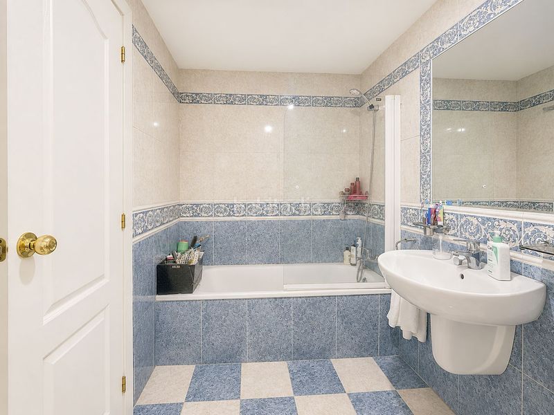 Foto a5743342-c3be-487c-9ef5-33512f7fb799. Apartament amb aparcament piscina a Cortijo Torrequebrada Benalmádena