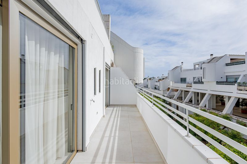 Foto 1a6b3853-47e8-4519-89a8-75d6fda07ce3. Àtic amb calefacció aparcament piscina a la cala Mijas Mijas
