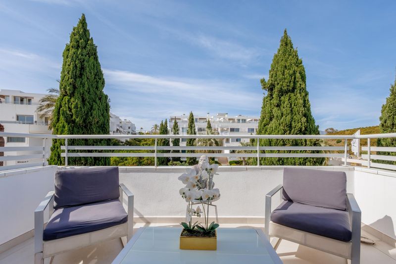 Foto 52e2cb56-a88d-494b-9125-88262b6a9d7a. Àtic amb calefacció aparcament piscina a la cala Mijas Mijas