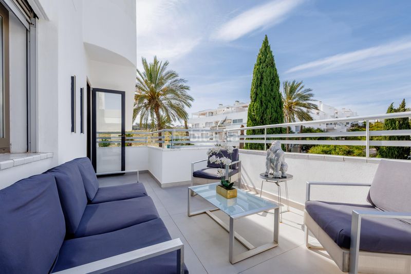 Foto a0c1503e-5737-4758-a1e2-02e6047d51b3. Àtic amb calefacció aparcament piscina a la cala Mijas Mijas