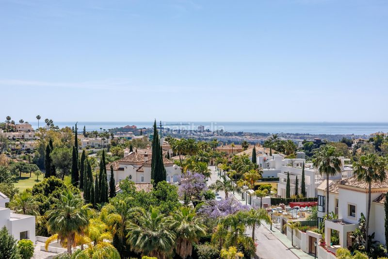 Foto 5481e673-5559-4e08-8a14-51e2b3f1f8e2. Apartament amb calefacció aparcament piscina a La Quinta Benahavís