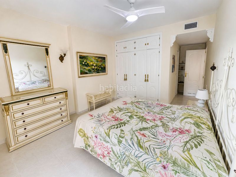 Foto 6225004b-c017-42d5-9e98-5389a29e02c8. Apartament amb aparcament piscina a Torreblanca del Sol Fuengirola