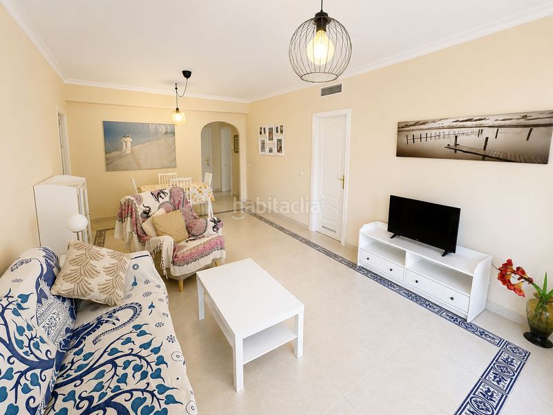 Foto bed717d0-2a78-4564-b171-5bb7db4396e6. Apartament amb aparcament piscina a Torreblanca del Sol Fuengirola