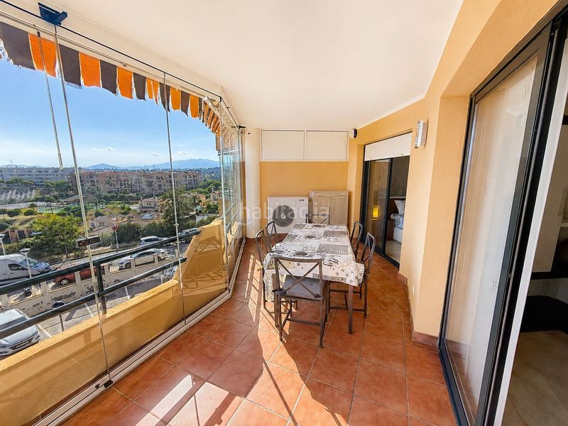 Foto 32be2a8d-14e3-4789-988f-12ab990b66aa. Apartament amb aparcament piscina a Los Pacos Fuengirola