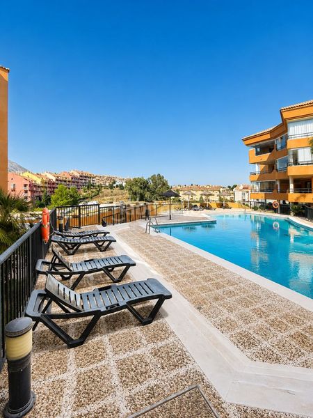 Foto a15819a4-95fc-4cf3-ac20-76d28eb69d46. Apartament amb aparcament piscina a Los Pacos Fuengirola