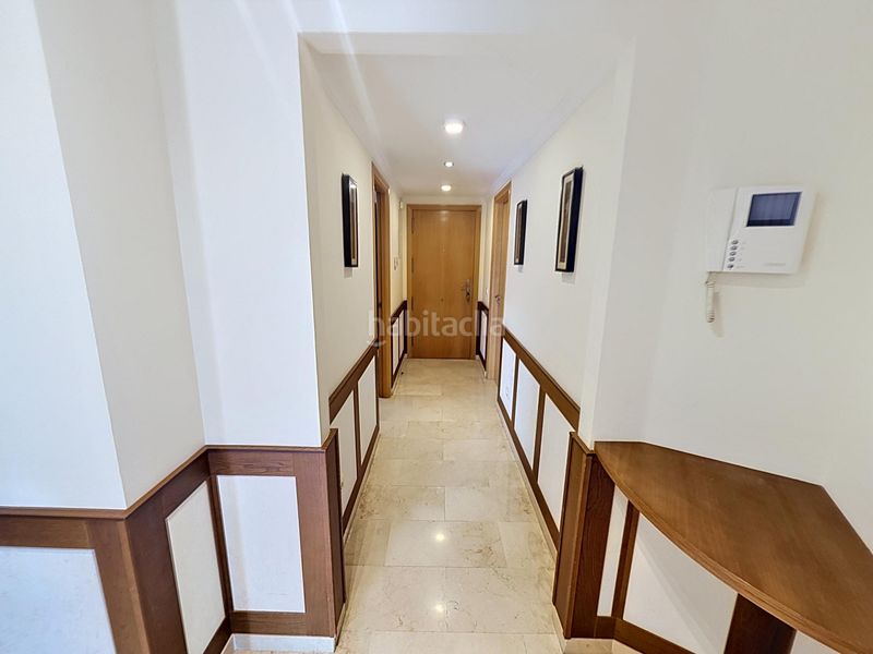 Foto ee604e41-bf9d-47d4-bfab-fe2a9ab32eb7. Apartament amb aparcament piscina a Los Pacos Fuengirola