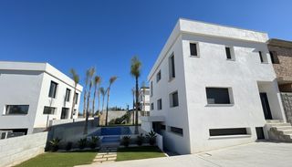Casa aparellada a 4P Calle Fandango
