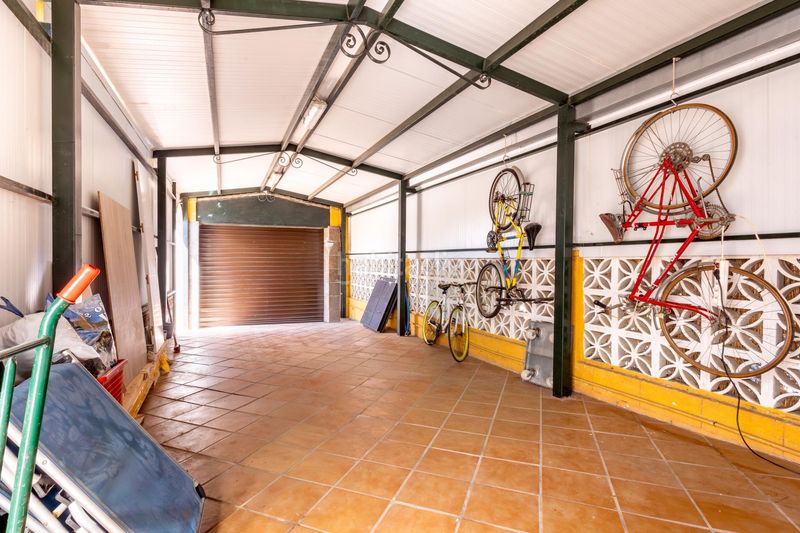 Foto e78a653b-bcb2-42e7-80e2-584de8a965e7. Xalet amb calefacció aparcament piscina a Jardines de Alhaurín-Huerta Alta-Fuensanguínea Alhaurín de la Torre