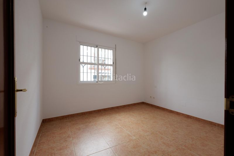Foto 0edb4fa3-e0af-472b-8d98-d9d39108bf82. Apartament amb aparcament a Centro Alhaurín de la Torre