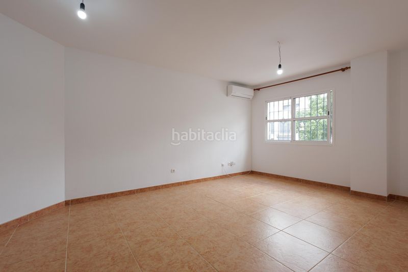 Foto 2babf225-8251-4e37-9822-273430114144. Apartament amb aparcament a Centro Alhaurín de la Torre