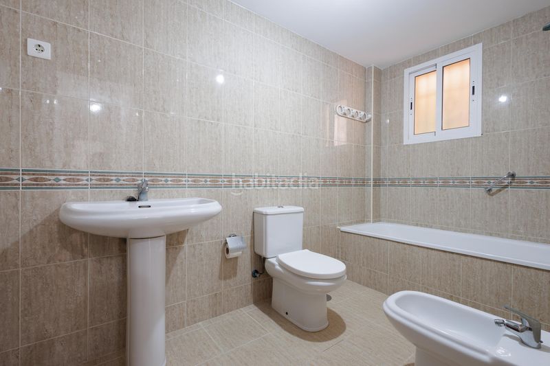 Foto 751d029f-8b47-4038-a51f-a5772fd35427. Apartament amb aparcament a Centro Alhaurín de la Torre