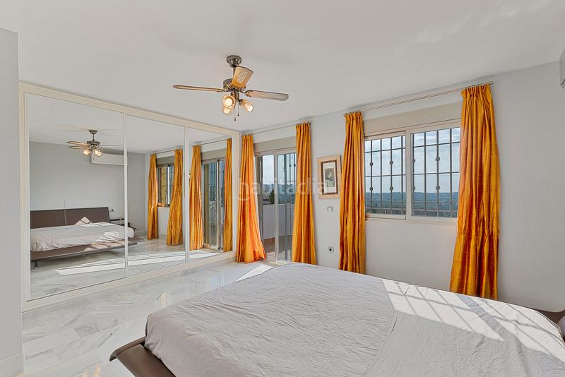 Foto 39522ae1-0a35-449e-bdaa-e60ca80afa1e. Maison jumelée avec parking dans Mijas golf Mijas