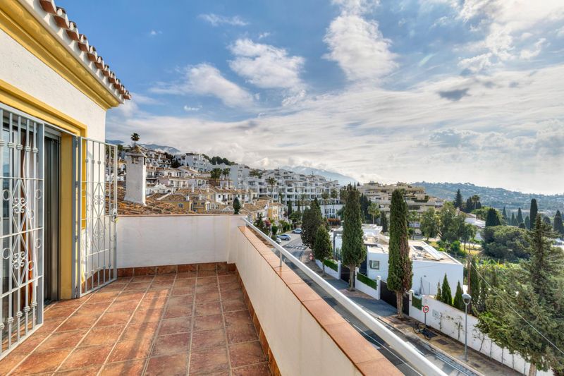 Foto b8f50ede-ca42-44ca-ae56-92793ddbd01d. Casa adossada amb calefacció aparcament a Mijas golf Mijas