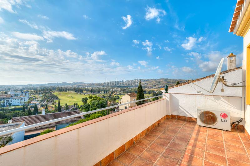 Foto c0ab5212-cdf7-47ce-a03d-673ccf255872. Maison jumelée avec parking dans Mijas golf Mijas