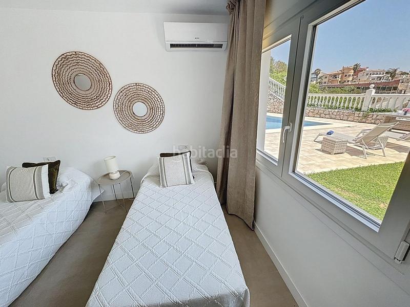 Foto a76b3087-733c-4e98-a02b-7730a7187fdd. Chalet villa en venta en el faro con piscina, jardín y cercanía a la playa en Mijas