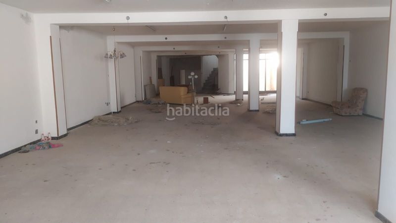 Foto ee806001-a30f-4cf2-868b-2cd620442170. Edificio in Coín