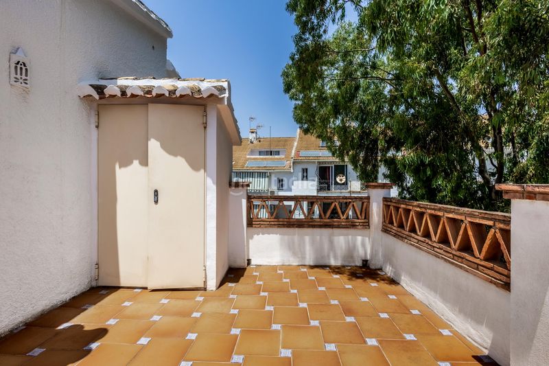 Foto 4804f209-6263-416c-b16b-aa28562f7227. Casa aparellada amb aparcament piscina a Calahonda Mijas