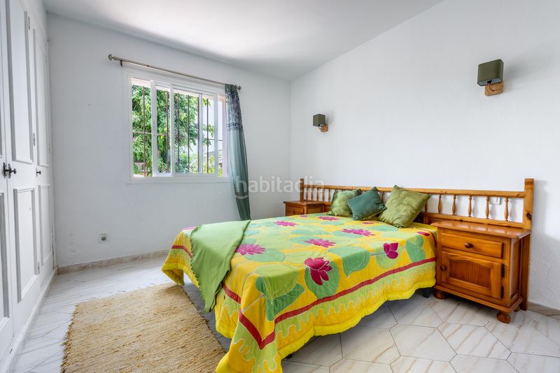 Foto b4d74279-879e-42ad-a983-1facf9baf3c2. Casa aparellada amb aparcament piscina a Calahonda Mijas