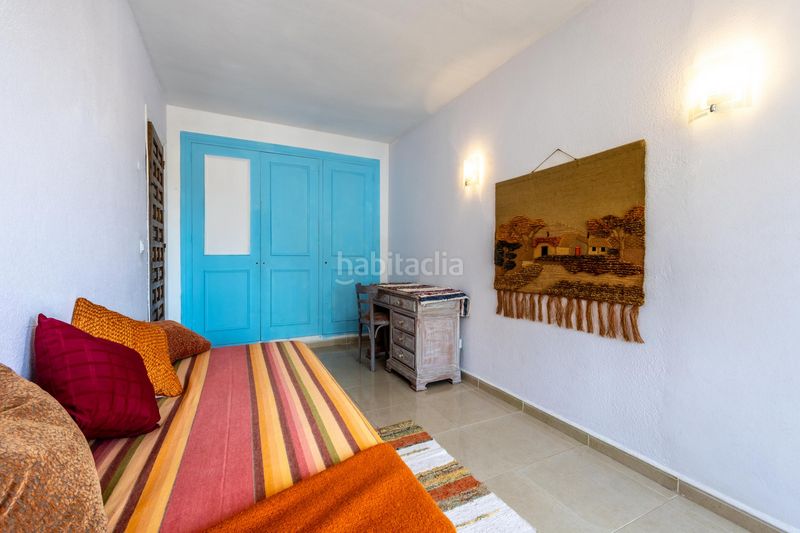 Foto db183bbb-5c33-4aca-8b59-cdb657845450. Casa aparellada amb aparcament piscina a Calahonda Mijas