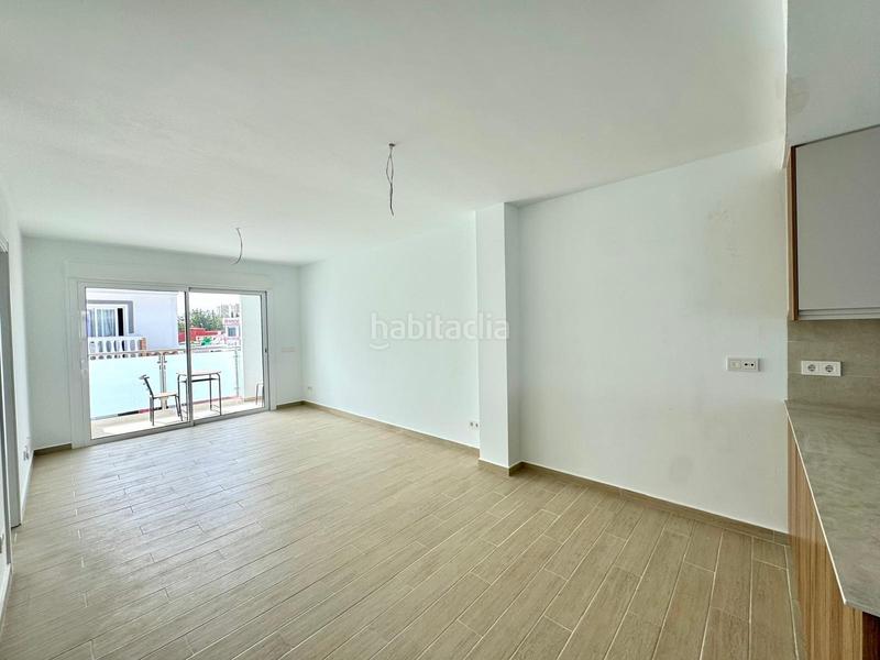 Foto 03cbd2cd-17de-4d17-a5ed-f6b9caf77080. Apartamento  en venta segunda planta con terraza y excelente ubicación en Fuengirola