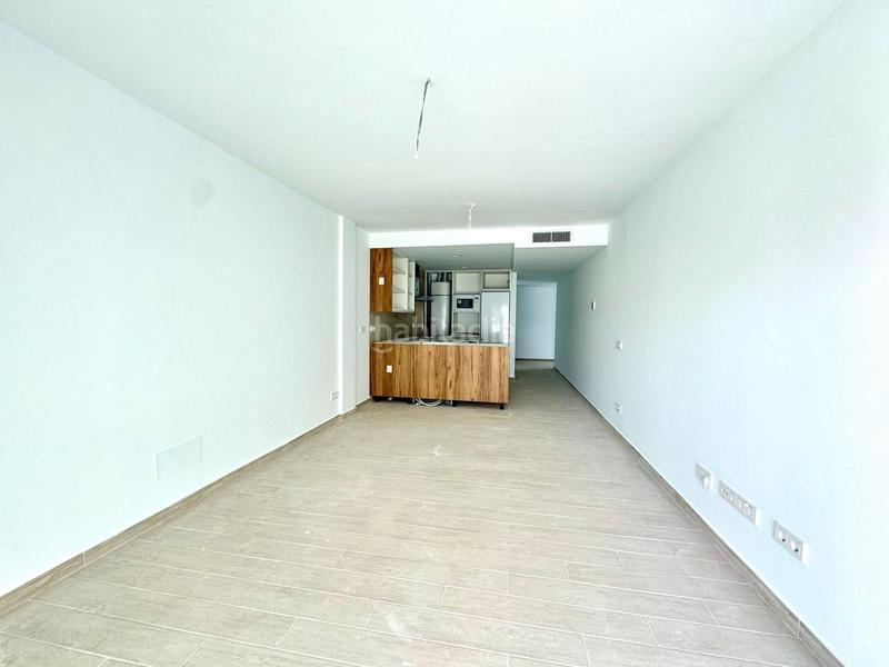 Foto 7cfd7f7b-8876-4703-84a2-bfb16228451c. Apartamento  en venta segunda planta con terraza y excelente ubicación en Fuengirola